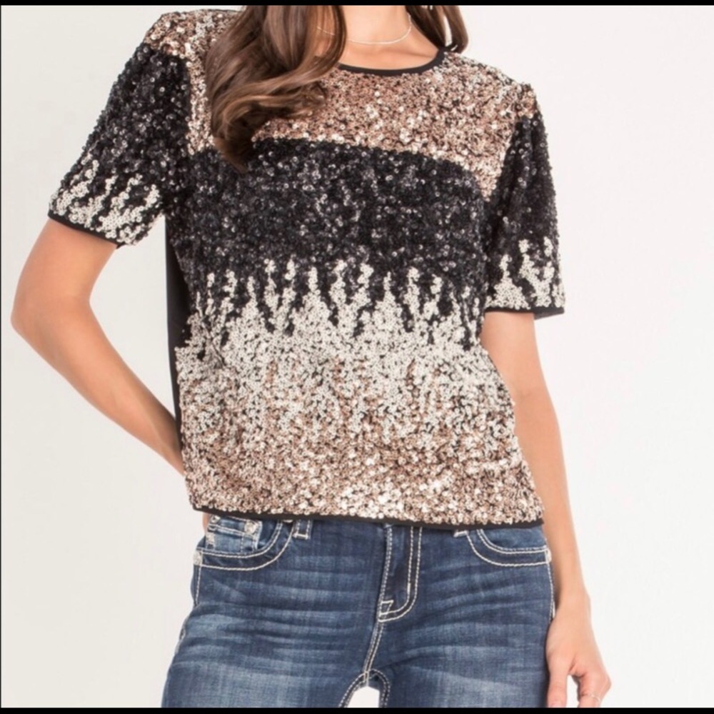 MISS ME SEQUINED TOP